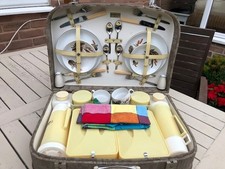 Brexton Vintage Picnic Retro