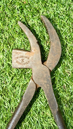 Vintage cobblers pliers - vintage,