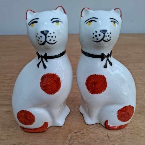 Pair vintage arthur - pair, wood