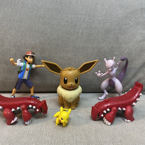 Pokemon figures mewtwo eevee - mewtwo,