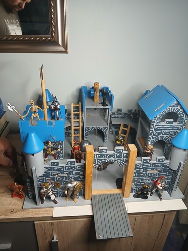 Large madival wooden castle - wooden,