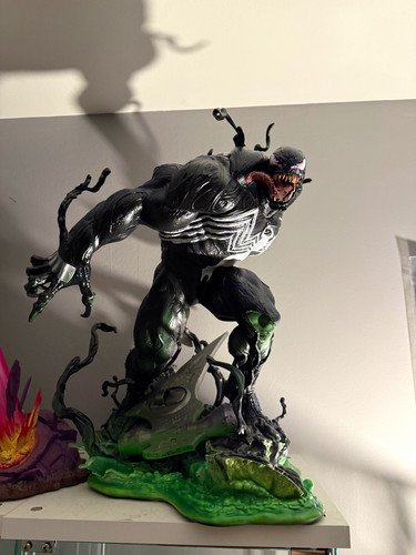 Sideshow collectibles venom - collectibles,