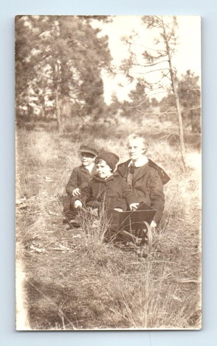 Old vintage photo woman boys - photo,