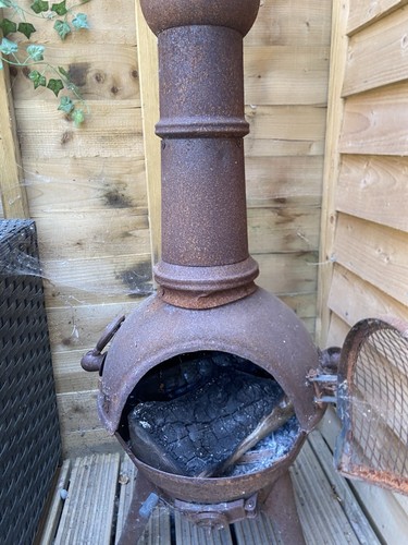 Outdoor patio chimnea