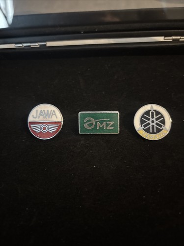Vintage motorcycle pins - 3, pins/
