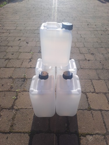 5x5litre plastic jerry can - plastic,