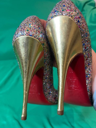 Christian louboutin pumps - christian,