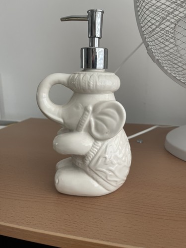 White ceramic elephant soap - white,