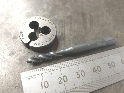 Presto hss tap split die - m4,
