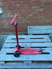 MAXI MICRO DELUXE SCOOTER RED