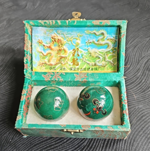 Cloisonne balls set in - balls, of