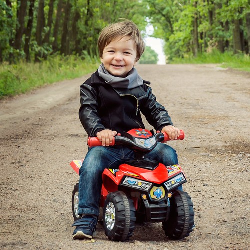 Kids ride quads - kids, girls