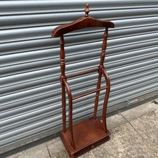 Gentlemen’s Wooden Valet