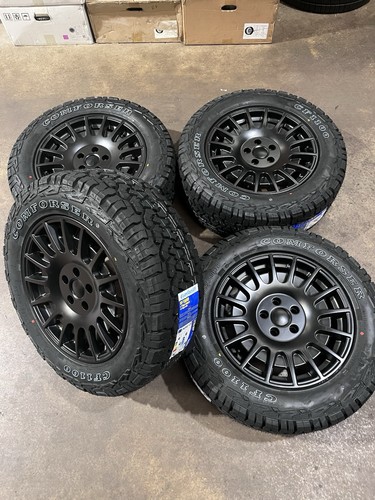 Brand new set - , 18”