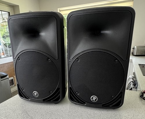 Pair mackie srm350 powered - v2,