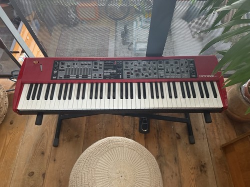 Nord stage ex76 with sustain - stage,
