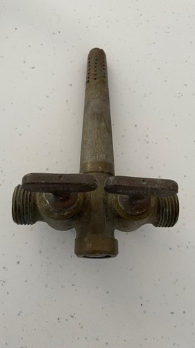 Brass twin tap beer - , barrel