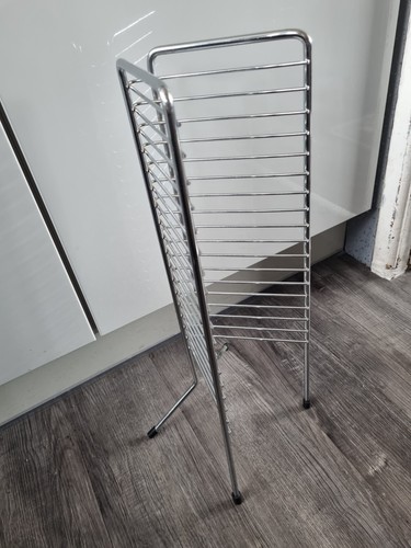 Retro metal wire rack - metal,