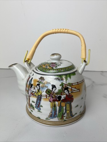 Vintage oriental teapot - oriental, south