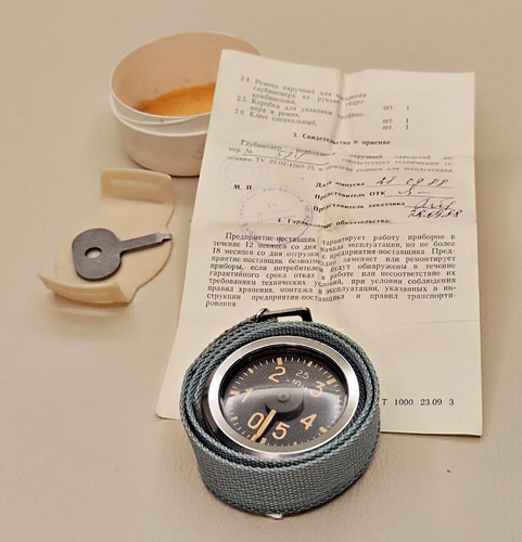 Diver with depth gauge - , 1988