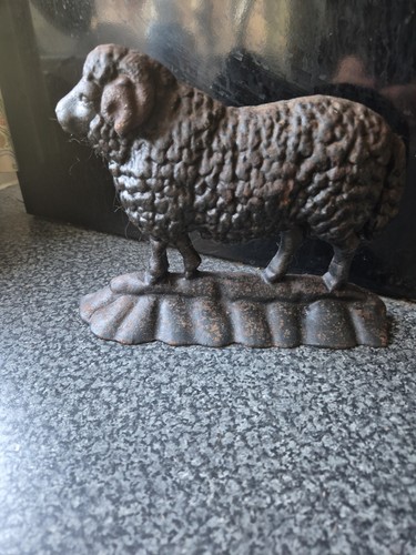Cast iron sheep door - iron,