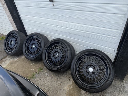 Bmw deep dish alloy - 19”,