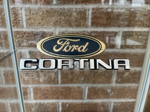 Ford cortina badges - ford, (112505fd)