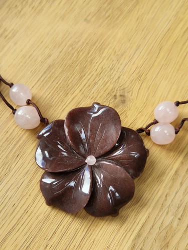 Lola rose necklace carved - lola,