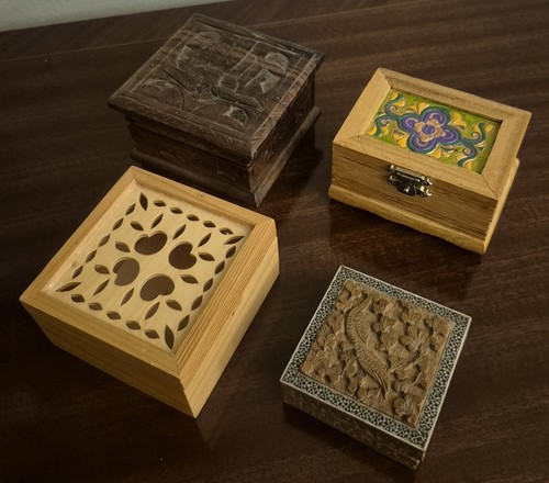 Lot wooden trinket - of, 4
