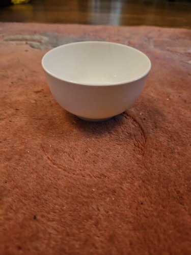 Plain white small - plain,