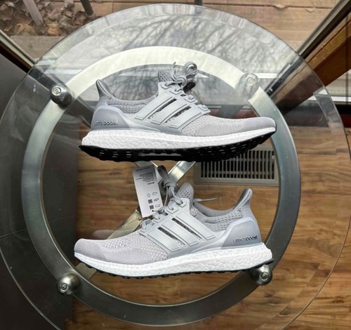 Size adidas ultraboost - 9.5,