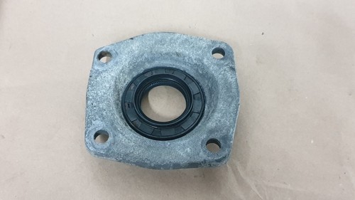 Semi axle gearbox flange for