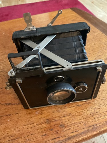 Plaubel makina