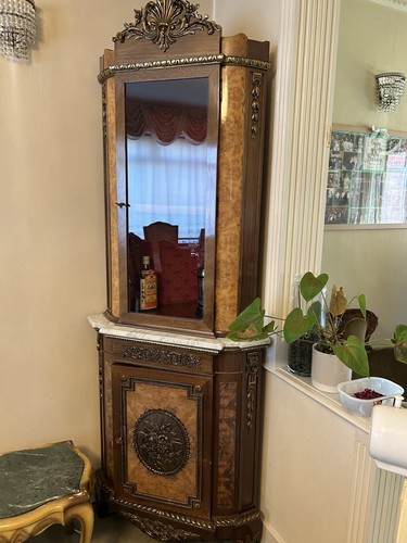 Ornate burr walnut - ornate, mahogany