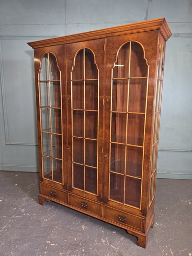 Large glass front walnut - glass,