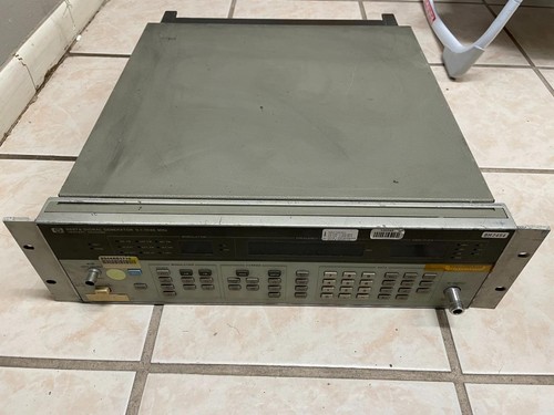 Hewlett packard 8657a - hp,