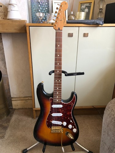 Fender mexico stratocaster - fender,