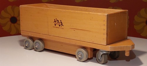 Community playthings - #06,,