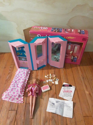 1984 barbie day night - barbie, home