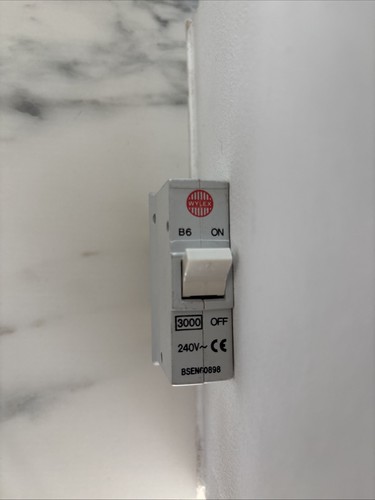 Wylex plug mcb - 6a, b