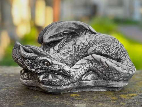 Stone realistic dragon - , statue