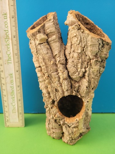 Cork bark tube hide 19cm - bark,