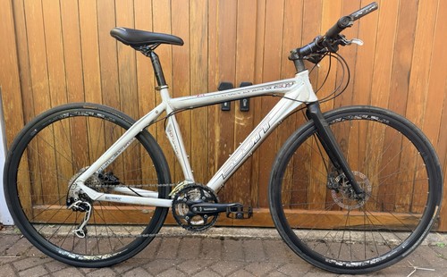 Scott sub hybrid bike small - sub,