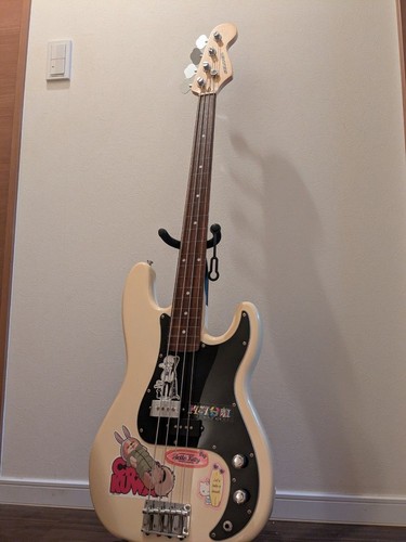 Fretless seldar precision - fretless,