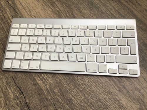 Apple a1314 - a1314, (mc184ll/a)