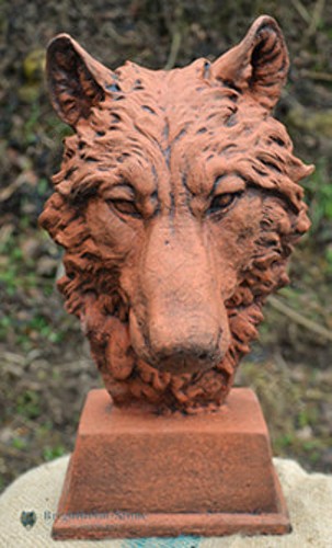 Wolf head bust - head,