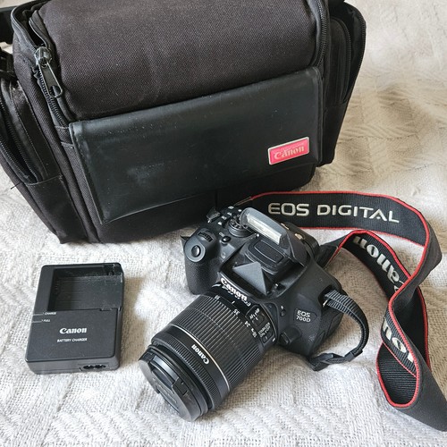 Canon eos 700d 0mp digital - canon,