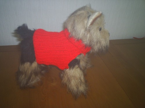 Hand knitted dog coat - 6",