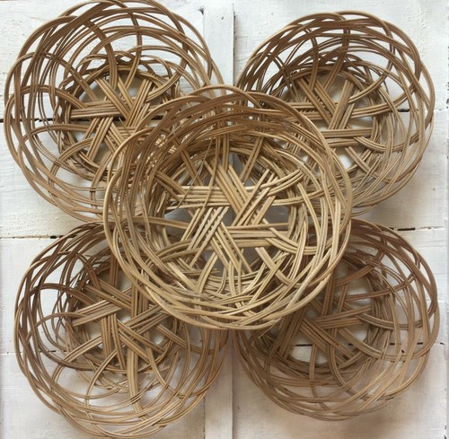 Set small round wicker - of,