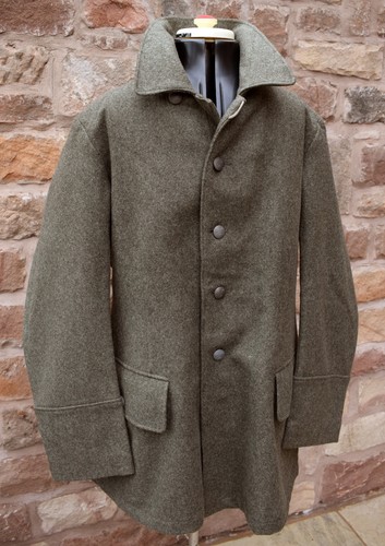 New vintage 100 wool - *new*, 100%